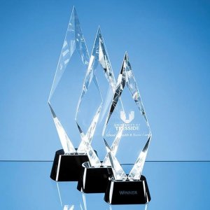 28.5cm Optical Crystal Facet Mounted Peak Award with Onyx Black Base - SY5055